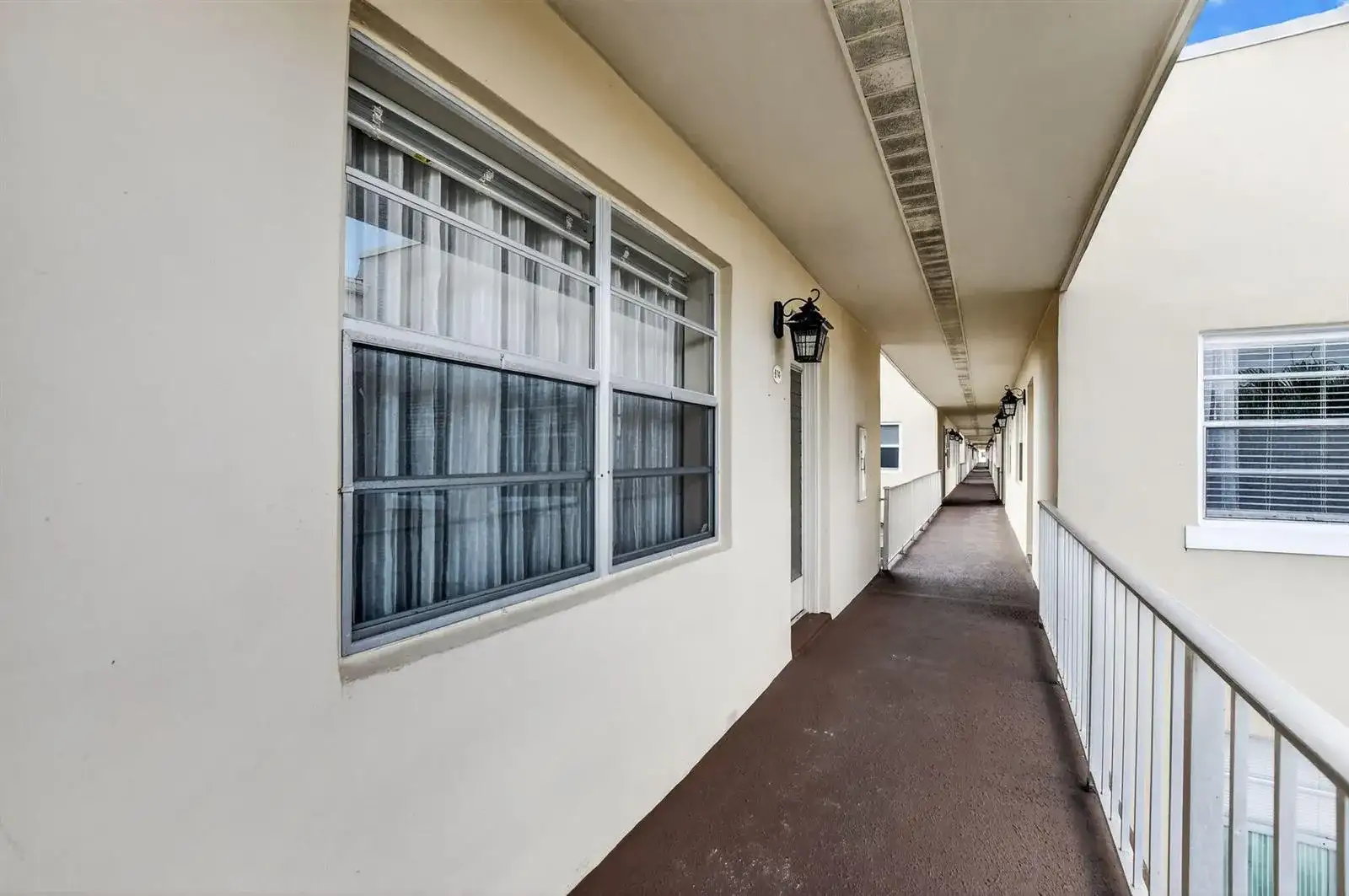 74 Burgundy B, Delray Beach FL 33484 photo 3