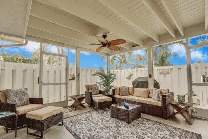 237 Seabreeze Circle, Jupiter FL 33477 photo 4