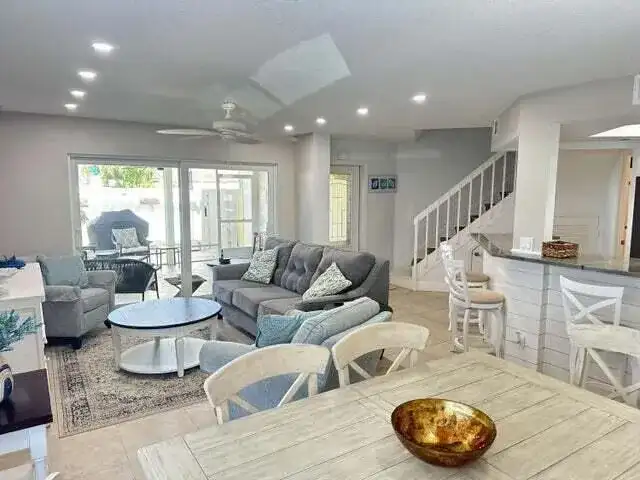 237 Seabreeze Circle, Jupiter FL 33477 photo 5