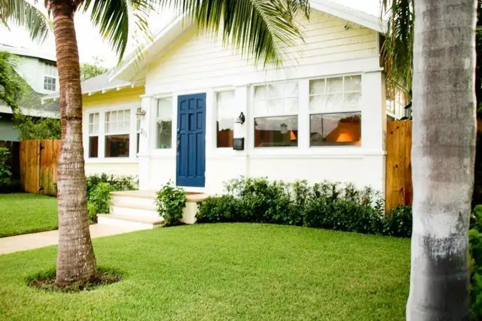 211 N Ocean Breeze # 1, FL 33460 photo 3