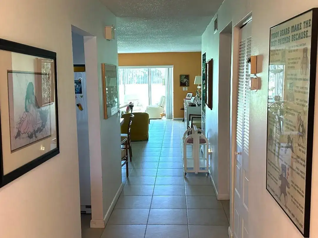 8305 Casa Del Lago, Boca Raton FL 33433 photo 3