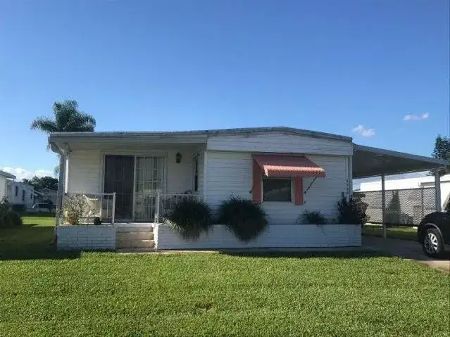 6948 SE Delegate Street, Hobe Sound FL 33455 photo 2