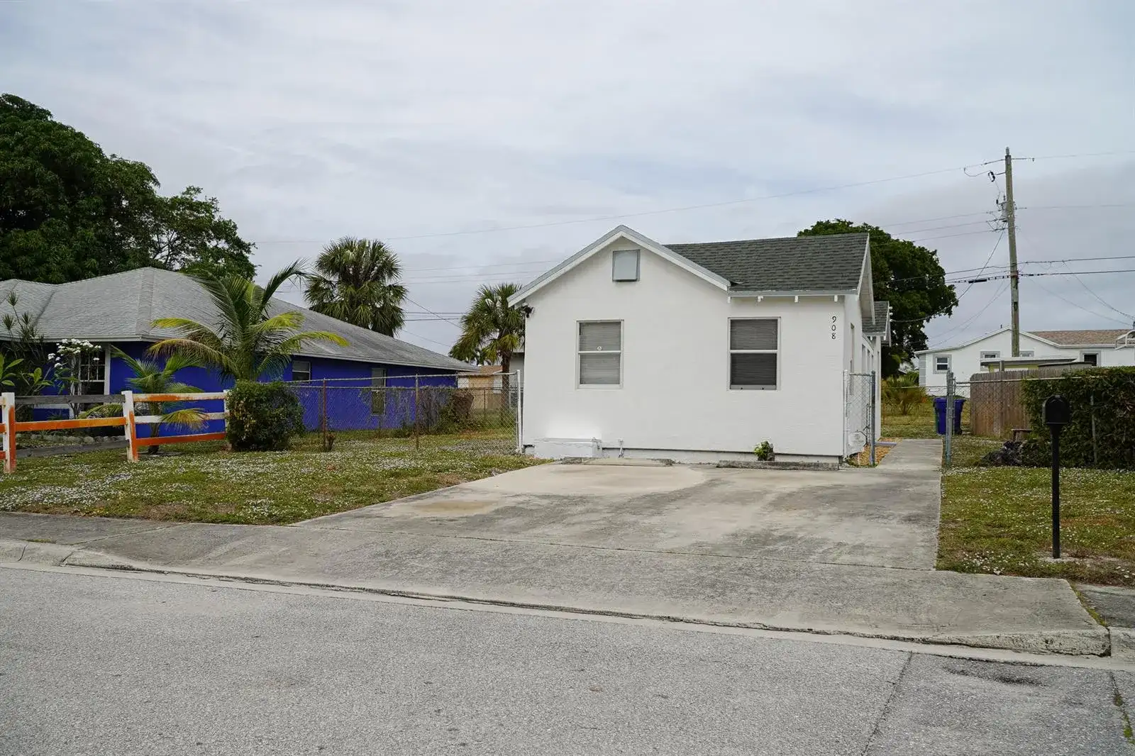 908 W 5th Street, Riviera Beach FL 33404 photo 5