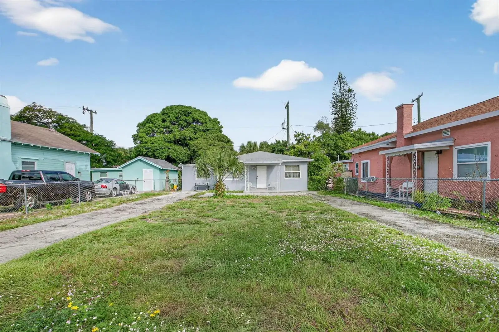 621 50th Street, West Palm Beach FL 33407 photo 2