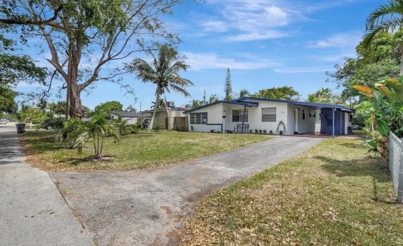 7530 Atlanta Street, Hollywood FL 33024 photo 3