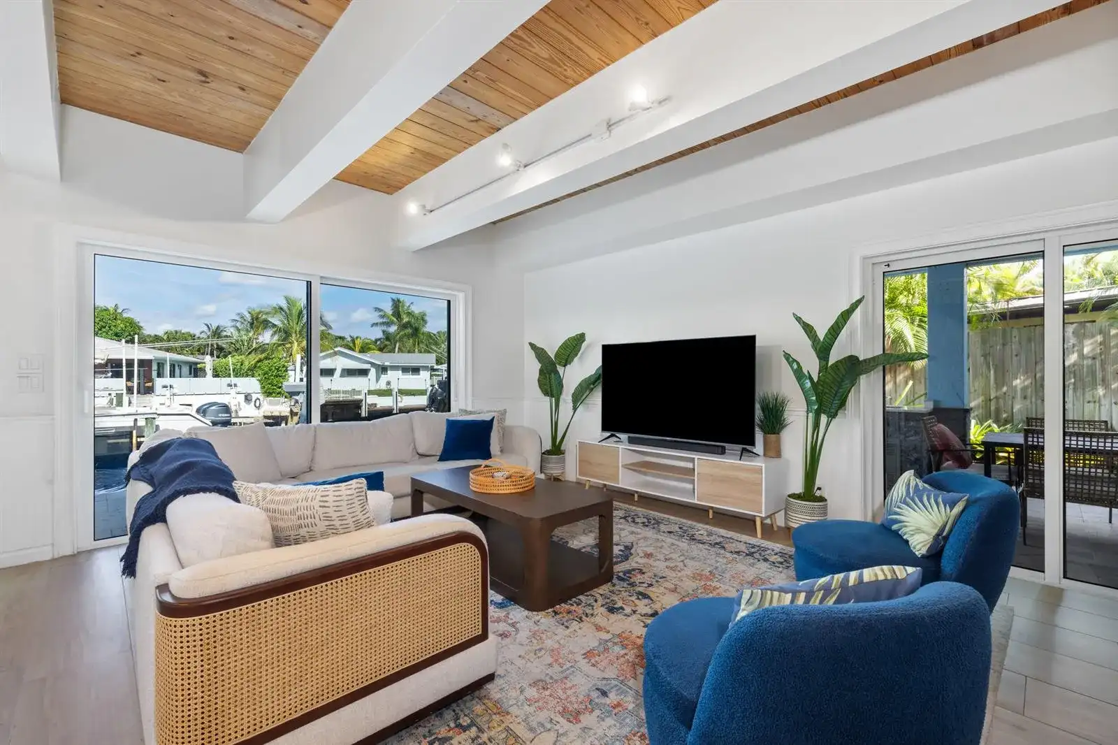 100 Neptune Drive, Hypoluxo FL 33462 photo 3