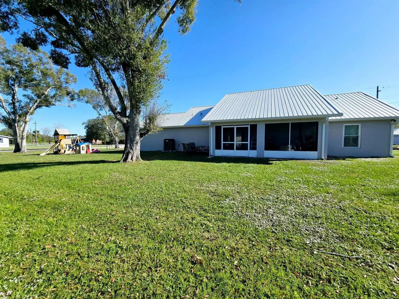 603 NW 11th Avenue, Okeechobee FL 34972 photo 4
