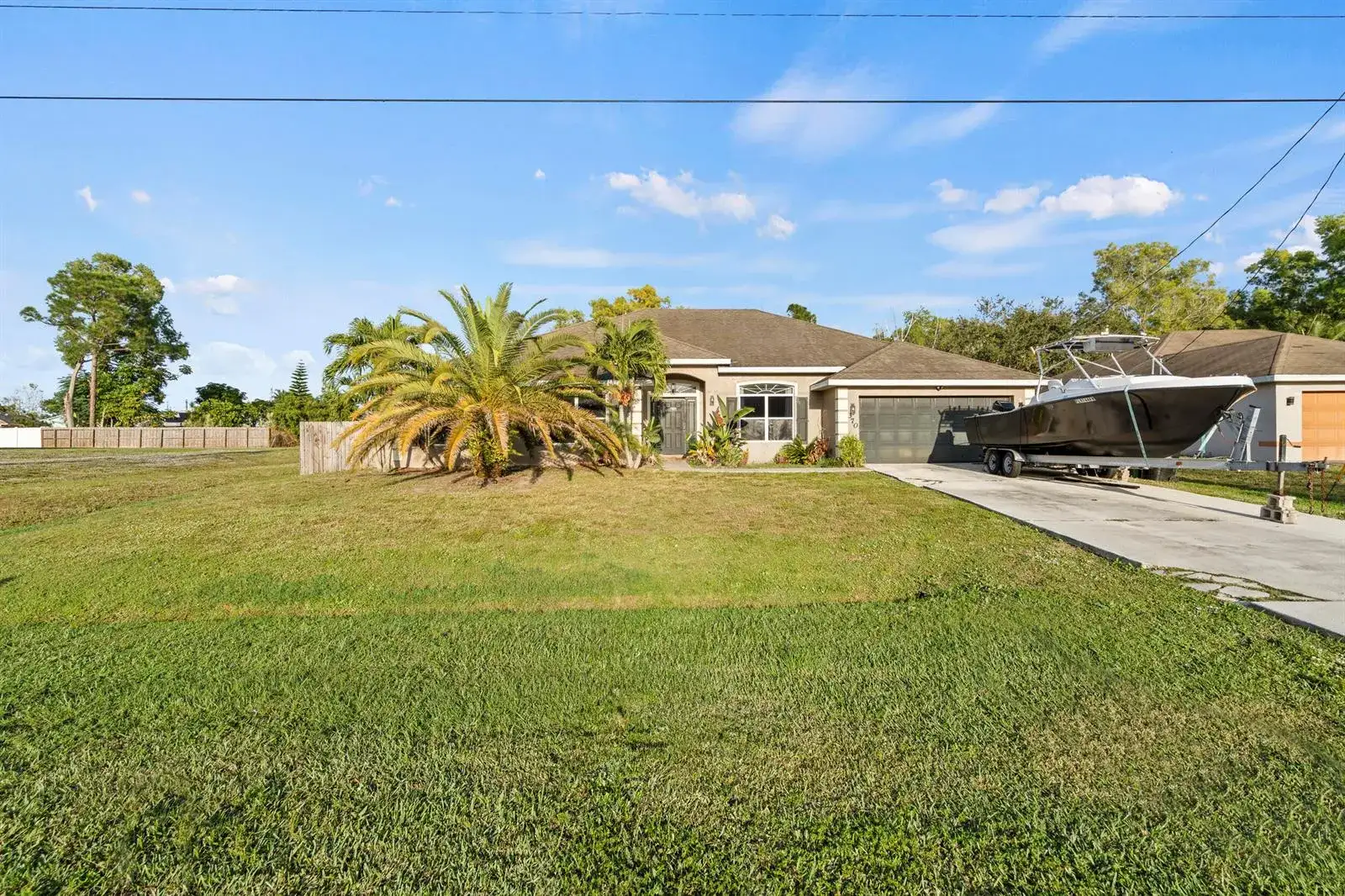 370 SW Tulip Boulevard, Port St. Lucie FL 34953 photo 3