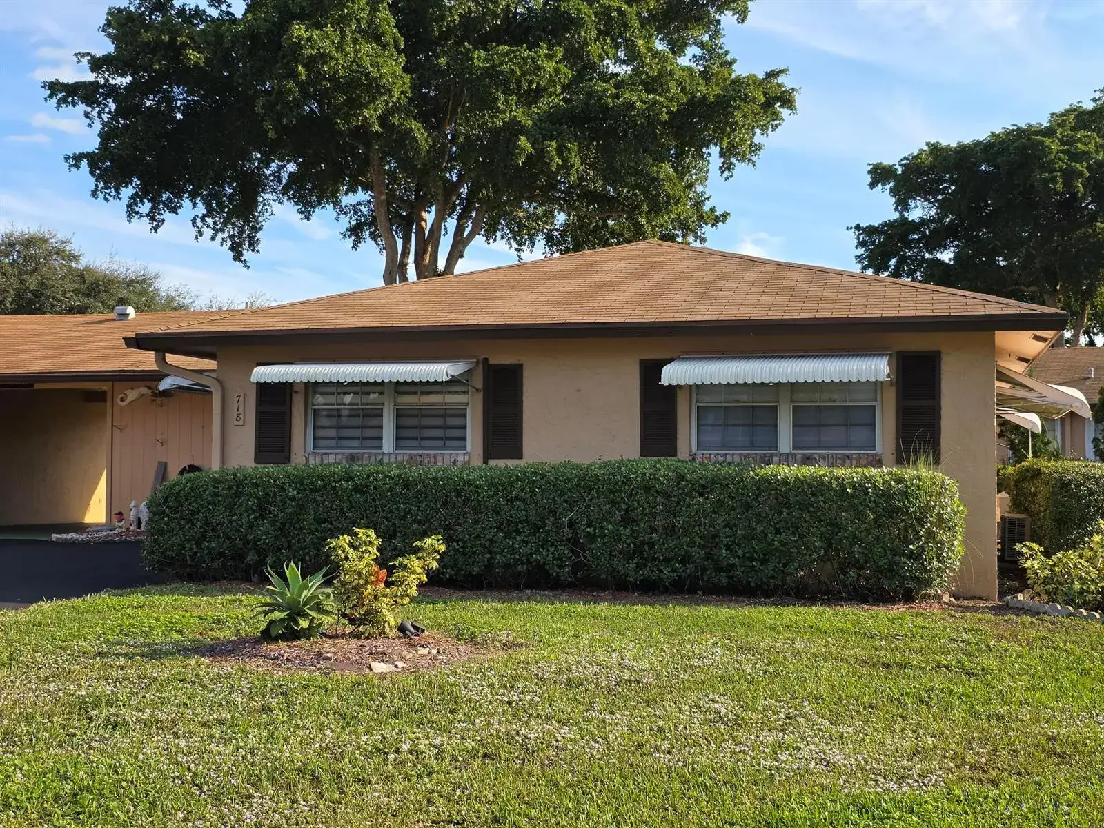 718 Whippoorwill Lane, Delray Beach FL 33445 photo 4