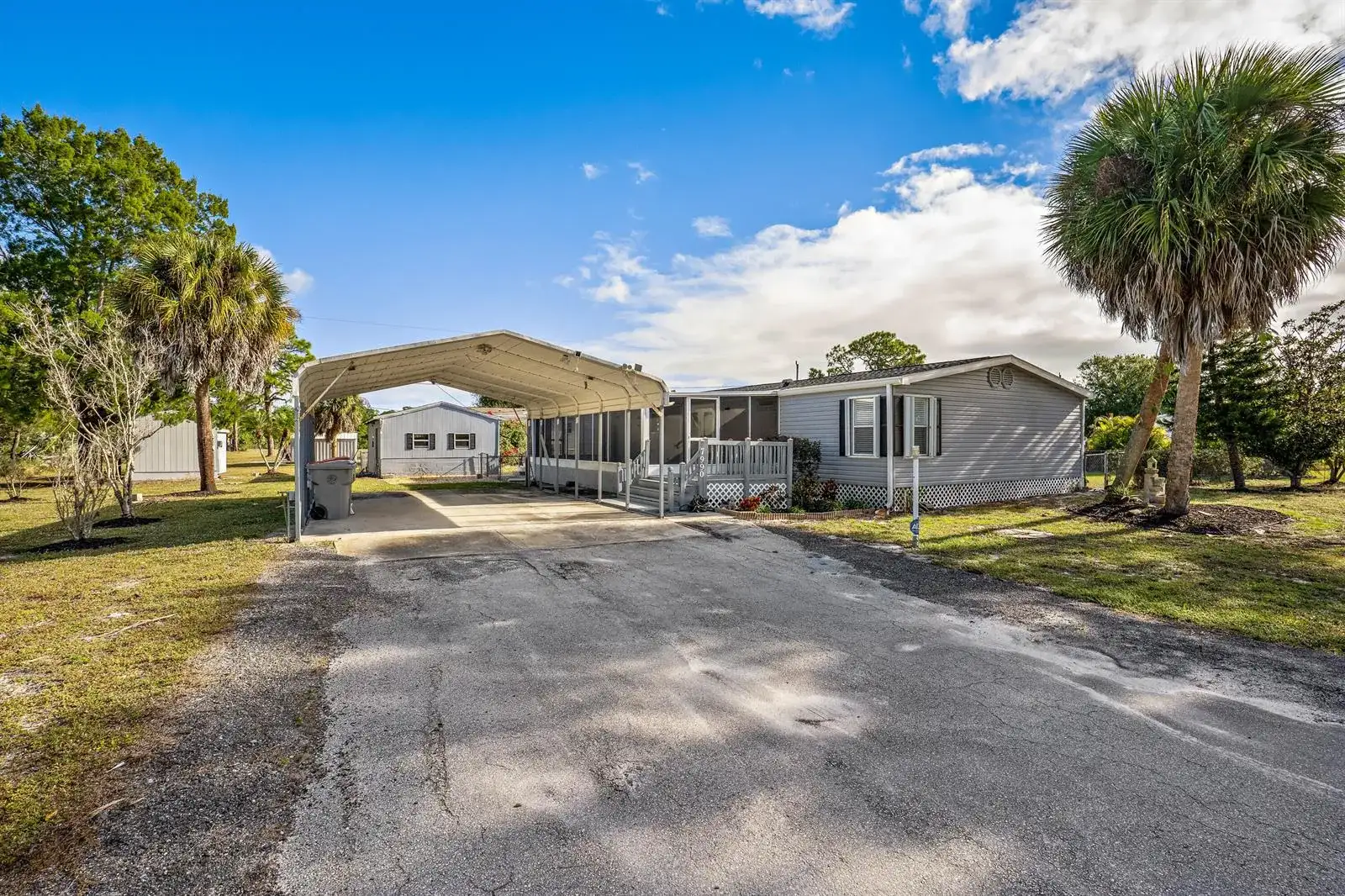 7990 129th Place, Sebastian FL 32958 photo 2