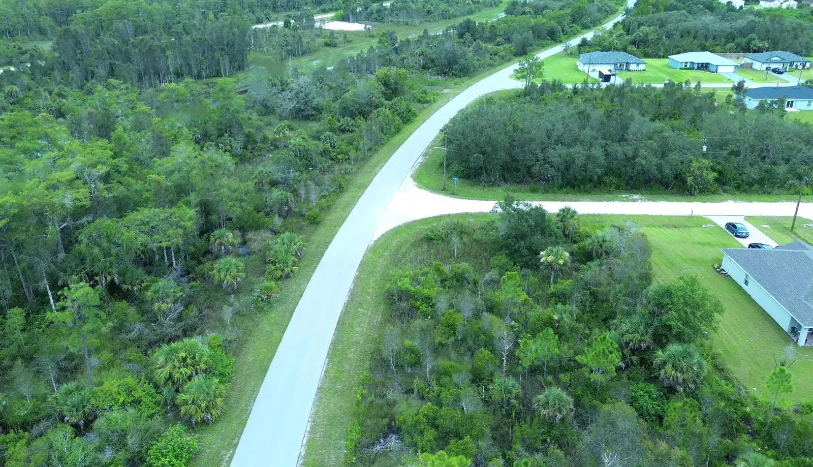 486 Westchester Drive, Lehigh Acres FL 33972 photo 4