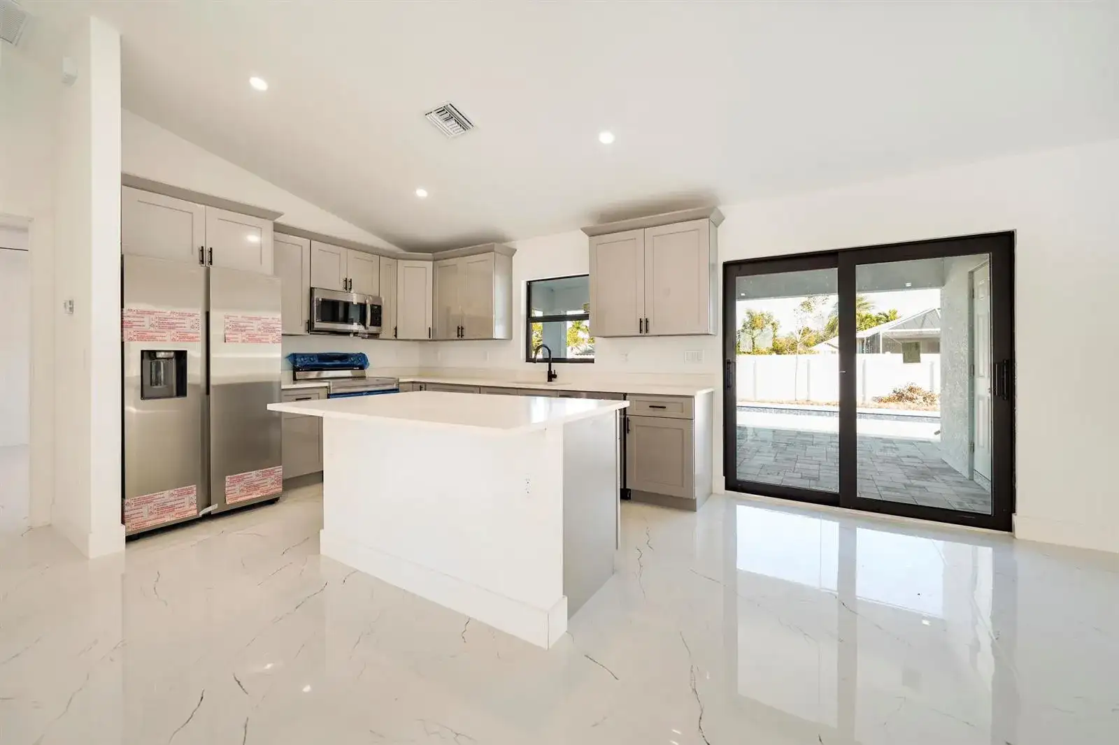 1213 NW 22nd Place, Cape Coral FL 33993 photo 3