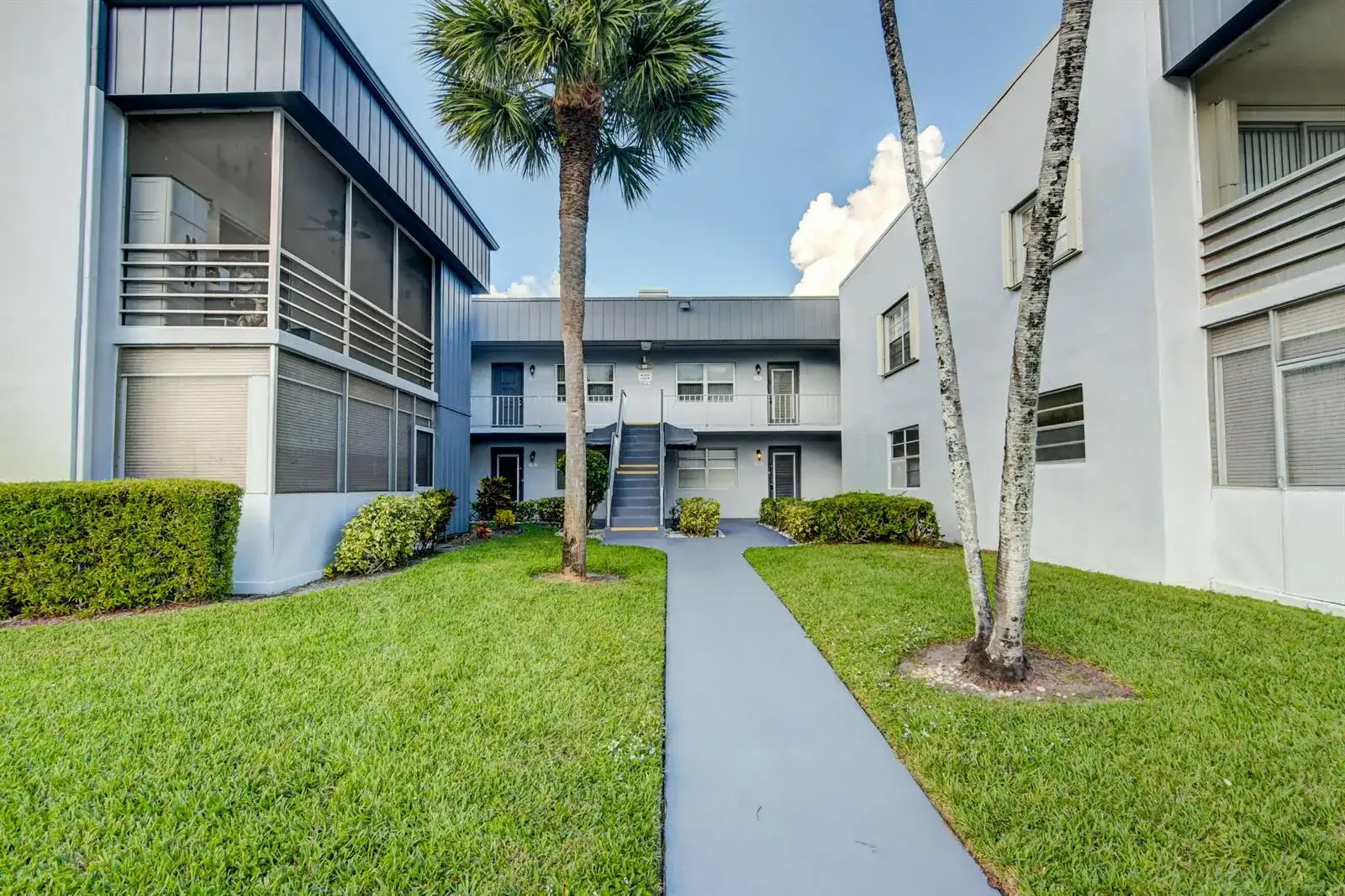 42 Burgundy A # A, Delray Beach FL 33484 photo 3