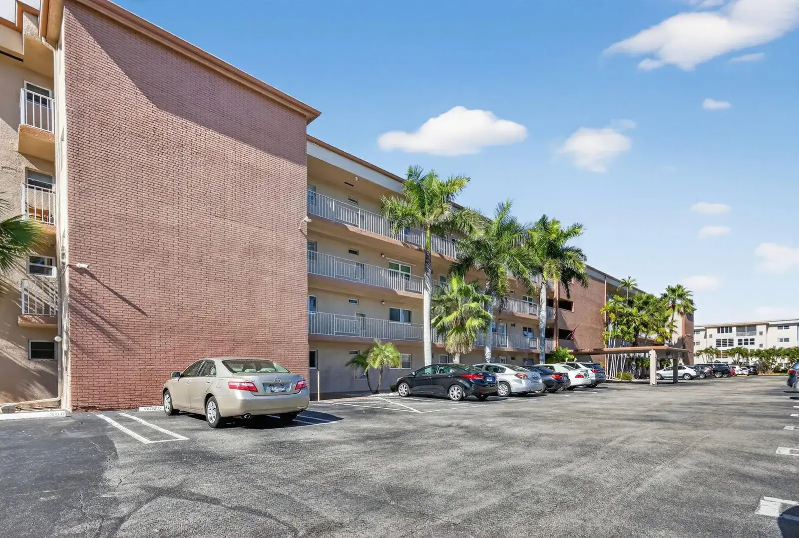 2615 NE 1st Court # 201, Boynton Beach FL 33435 photo 2