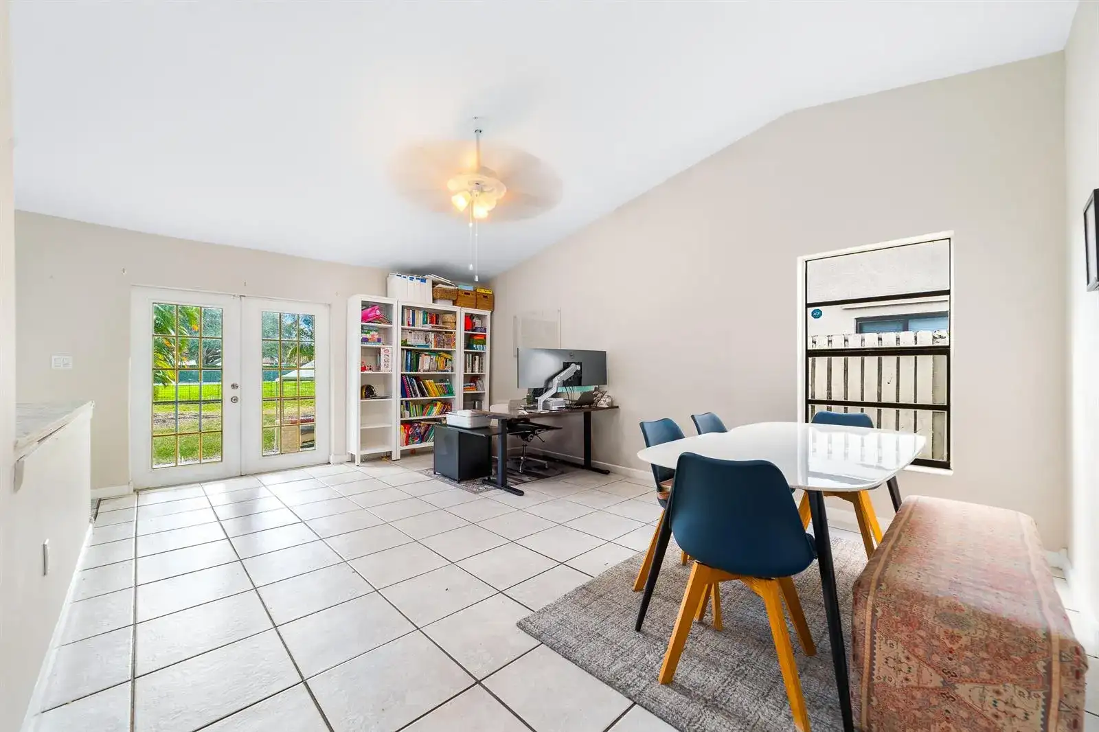 1060 Cedar Creek Way, Davie FL 33325 photo 4