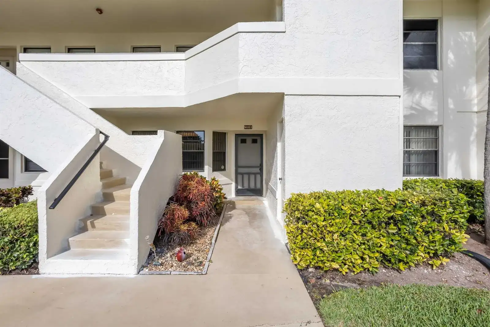 5881 Parkwalk Drive, Boynton Beach FL 33472 photo 3