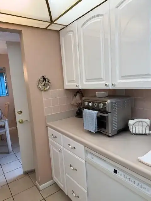 725 Lori Drive # 313, Palm Springs FL 33461 photo 3
