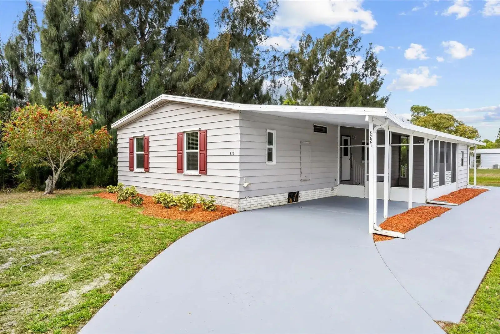 8221 Cinnamon Lane, Port St. Lucie FL 34952 photo 2