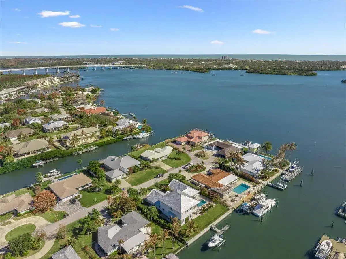 2 Seahorse Lane, Vero Beach FL 32960 photo 3