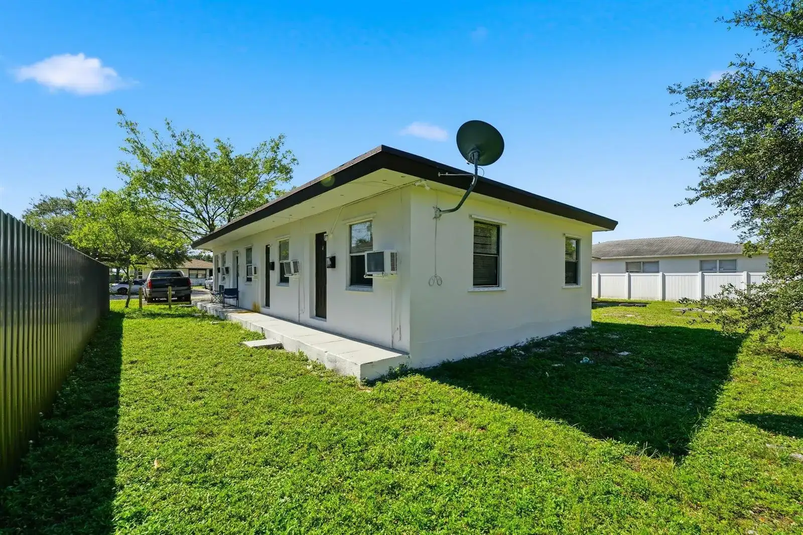 406 NW 7th Court # 4, Hallandale Beach FL 33009 photo 3