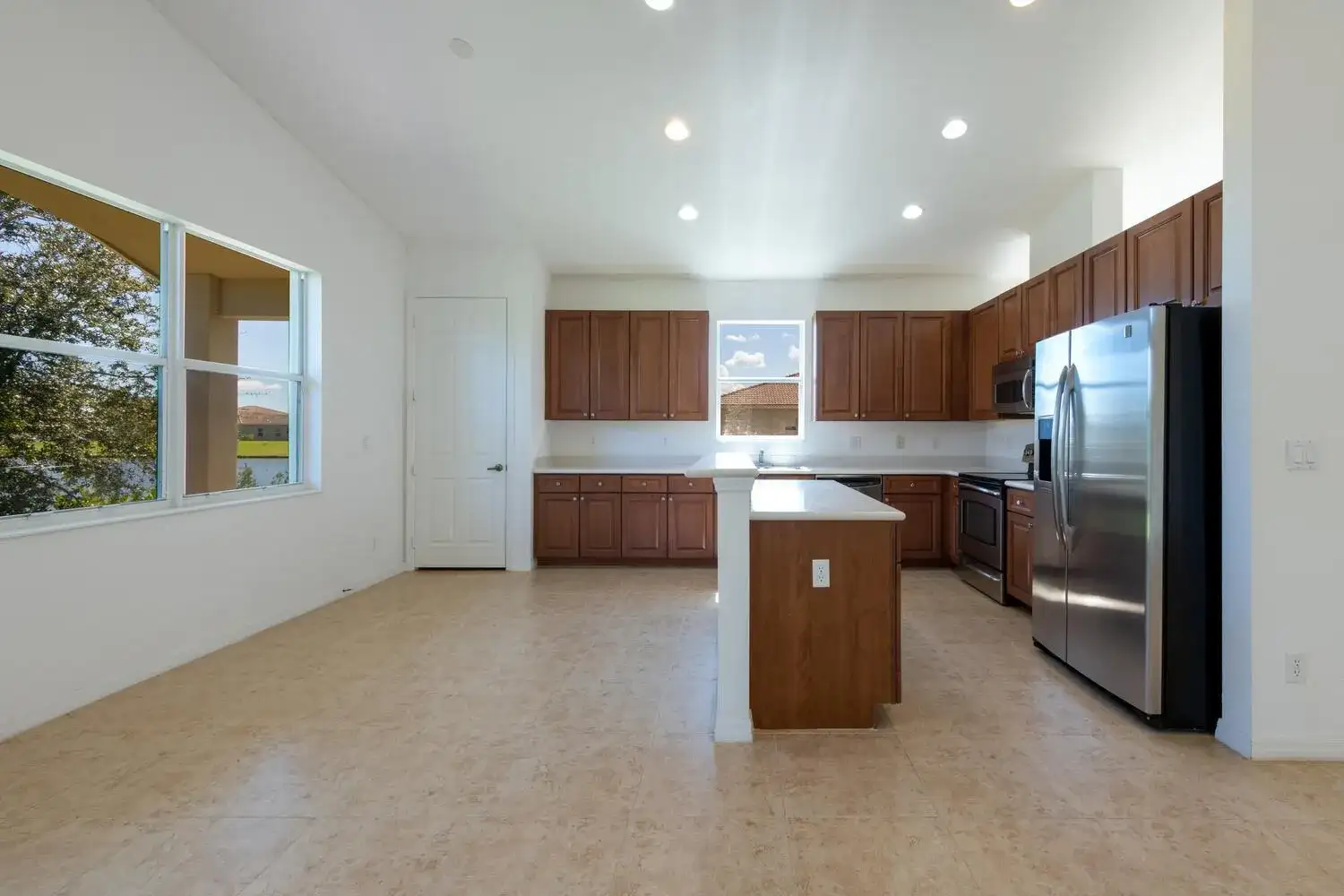 754 Aberfoyle Avenue, Fort Pierce FL 34947 photo 3
