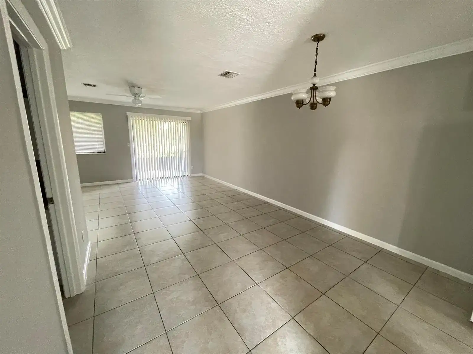 5806 Channel Drive, FL 33463 photo 5