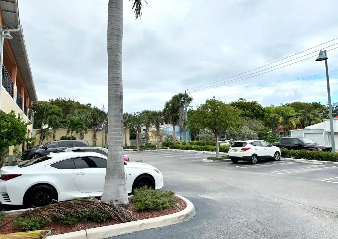 325 NE 2nd Avenue # 102, Delray Beach FL 33444 photo 3