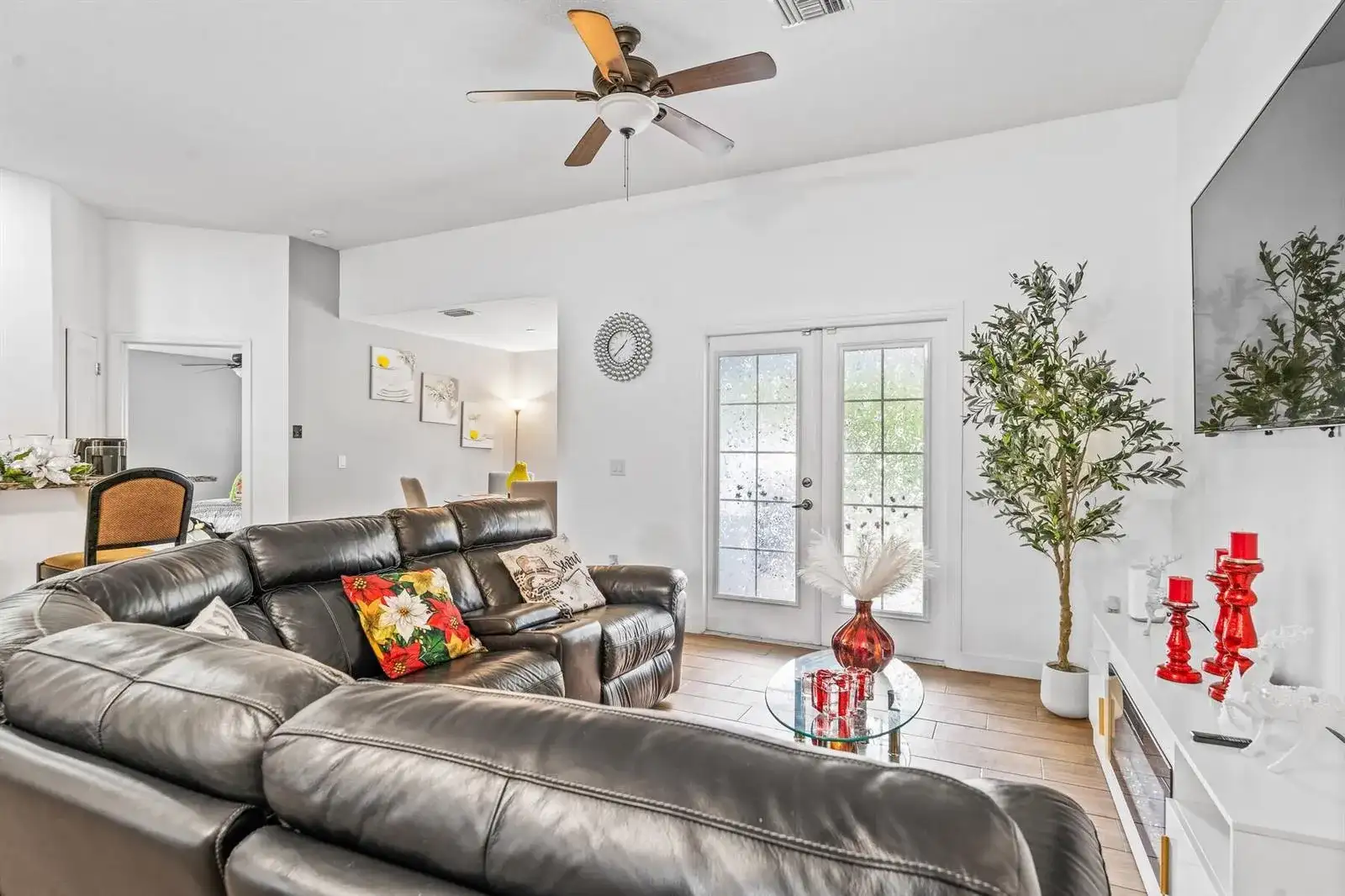 1035 34th Avenue SW, Vero Beach FL 32968 photo 2
