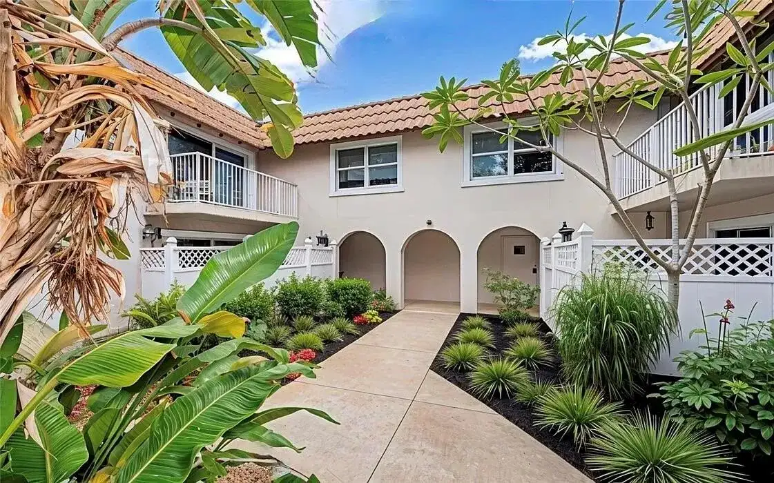 715 20th Street # 104, Vero Beach FL 32960 photo 2