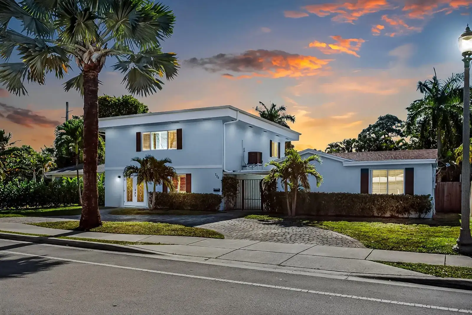 736 NE 34th Court, Oakland Park FL 33334 photo 3