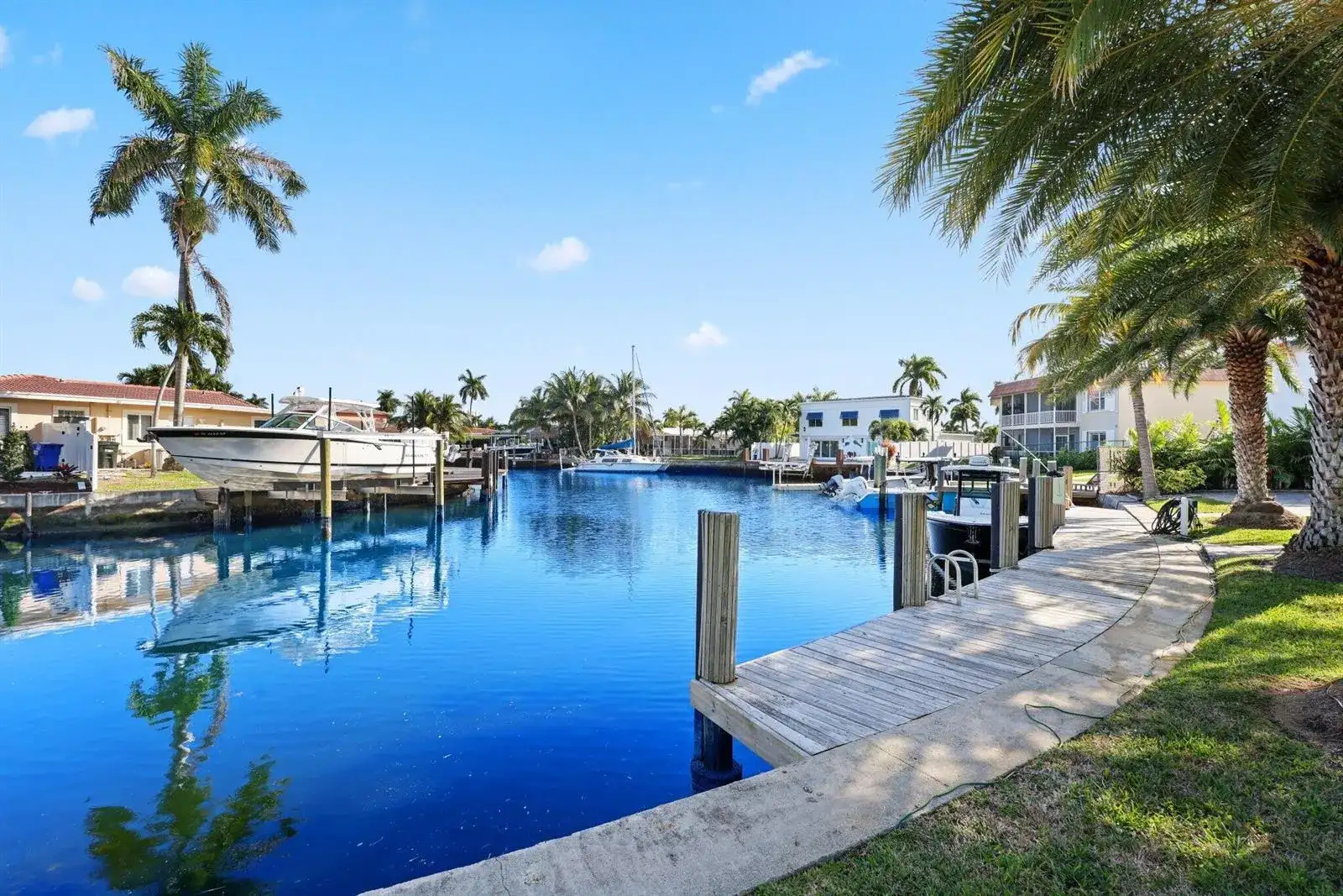 830 SE 22nd Avenue, Pompano Beach FL 33062 photo 4