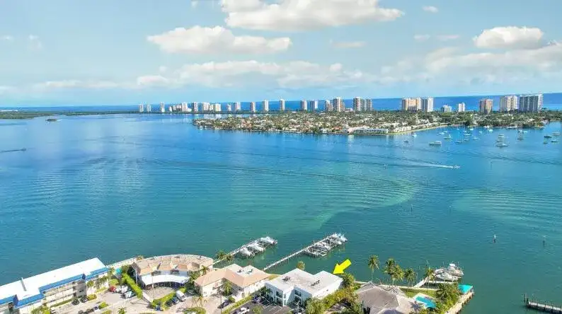360 Wilma Circle # 5, Riviera Beach FL 33404 photo 4