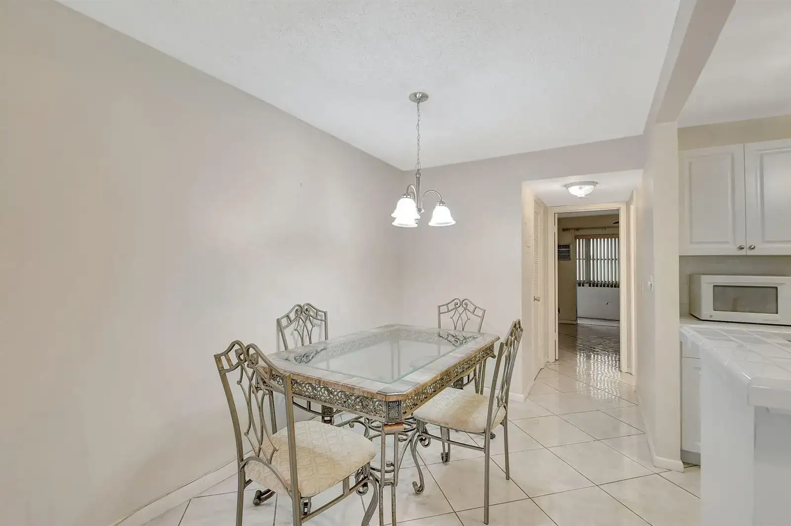70 Camden C, West Palm Beach FL 33417 photo 4