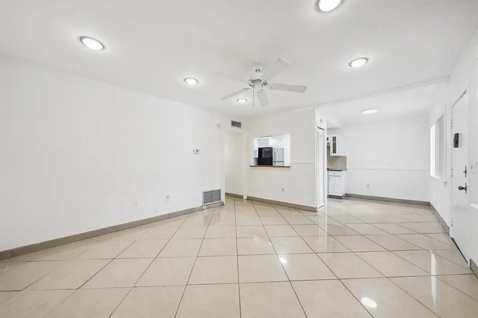 2878 Donnelly Drive # 106, Lake Worth FL 33462 photo 4