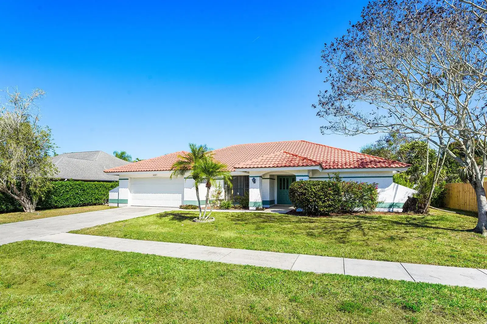 2057 Amesbury Circle, Wellington FL 33414 photo 3