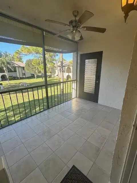 3625 La Aires Court # B2, FL 33463 photo 2