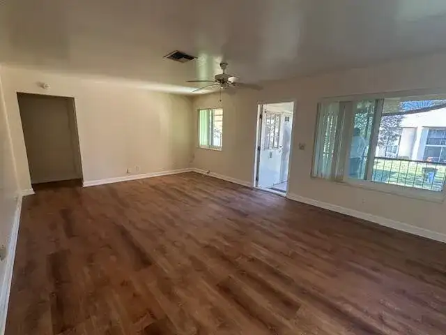 3625 La Aires Court # B2, FL 33463 photo 3
