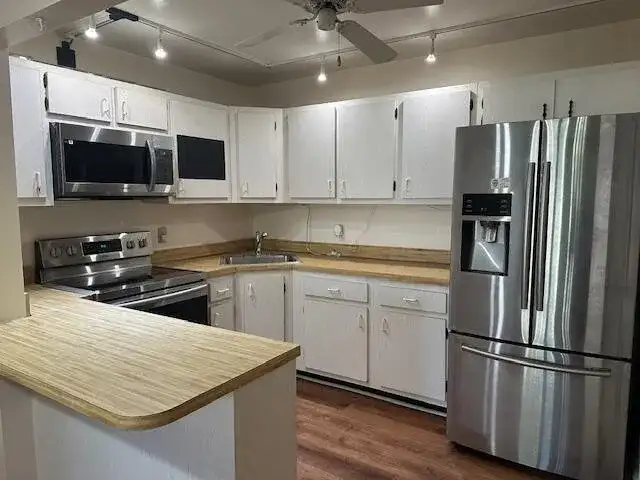 3625 La Aires Court # B2, FL 33463 photo 4