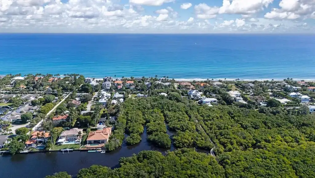 6064 N Ocean Boulevard, Ocean Ridge FL 33435 photo 4