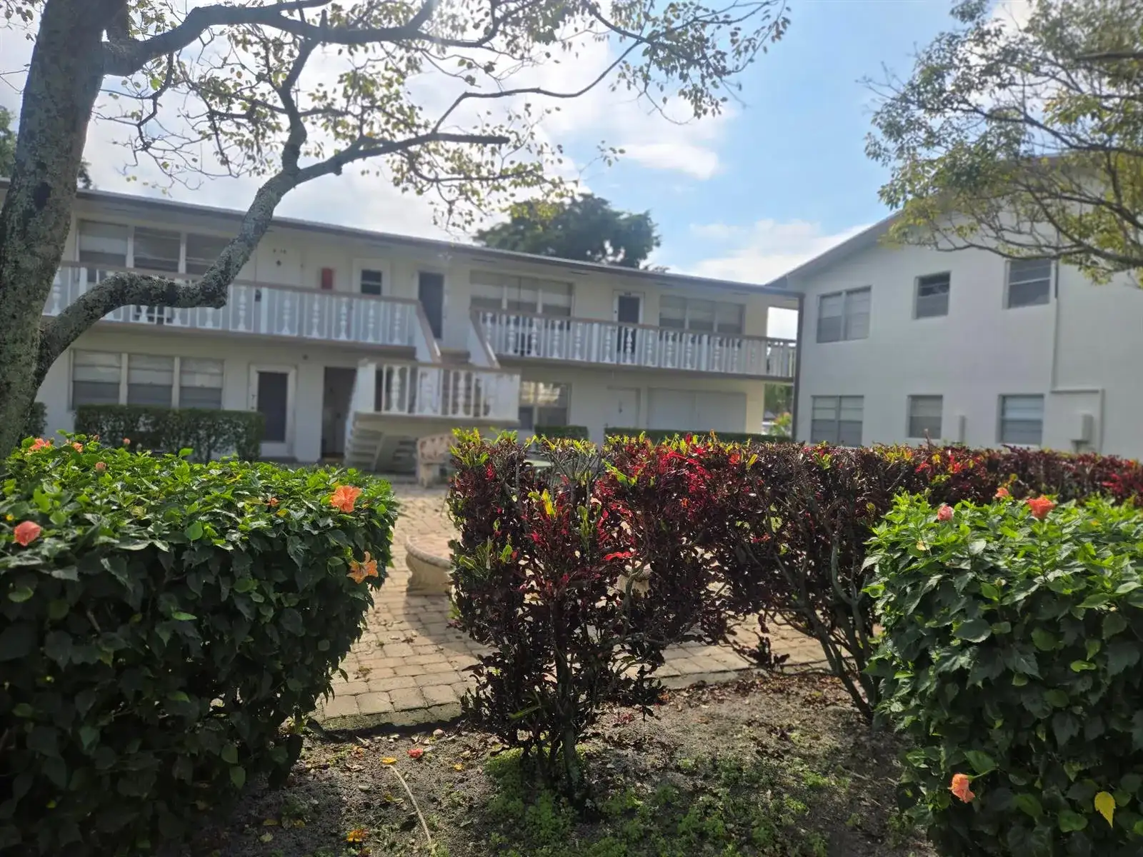 17 Cambridge A, West Palm Beach FL 33417 photo 2