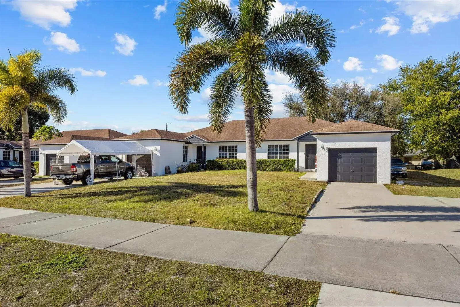 2593 SE Indian Street, Stuart FL 34997 photo 2