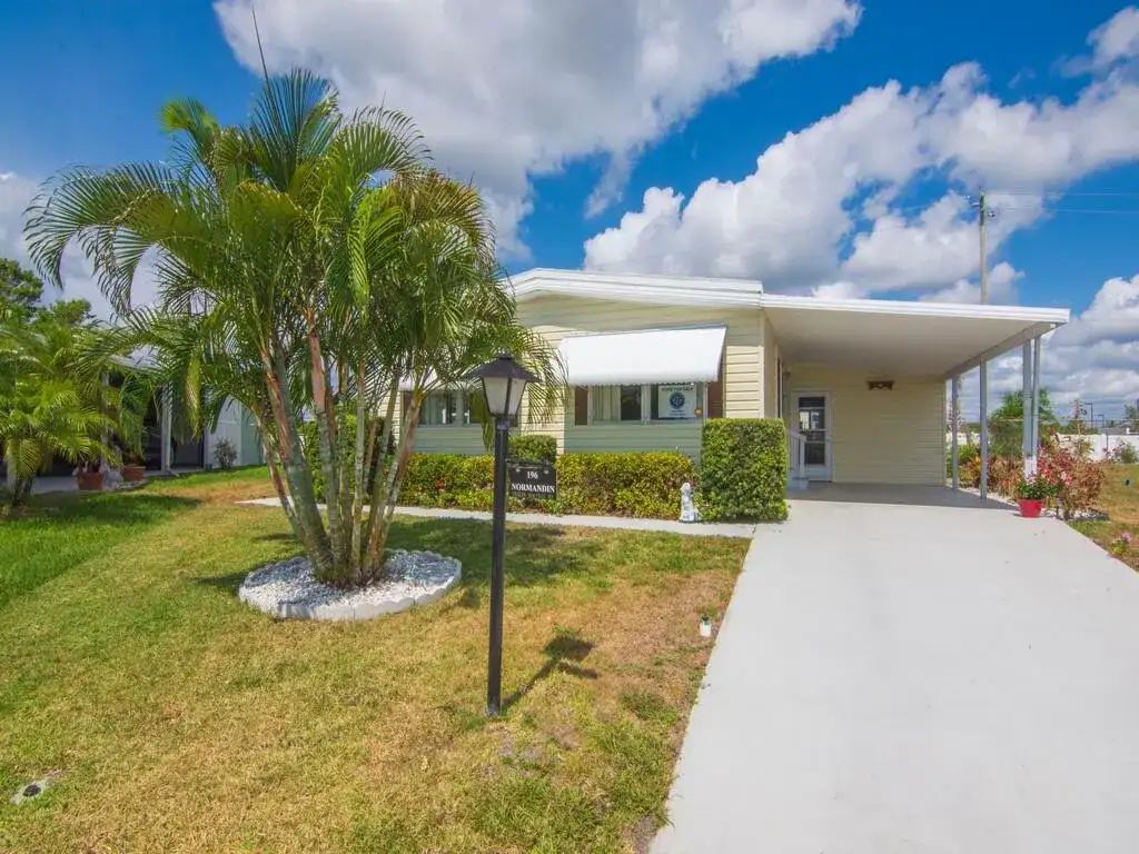 196 NE Emerald Drive, Jensen Beach FL 34957 photo 5