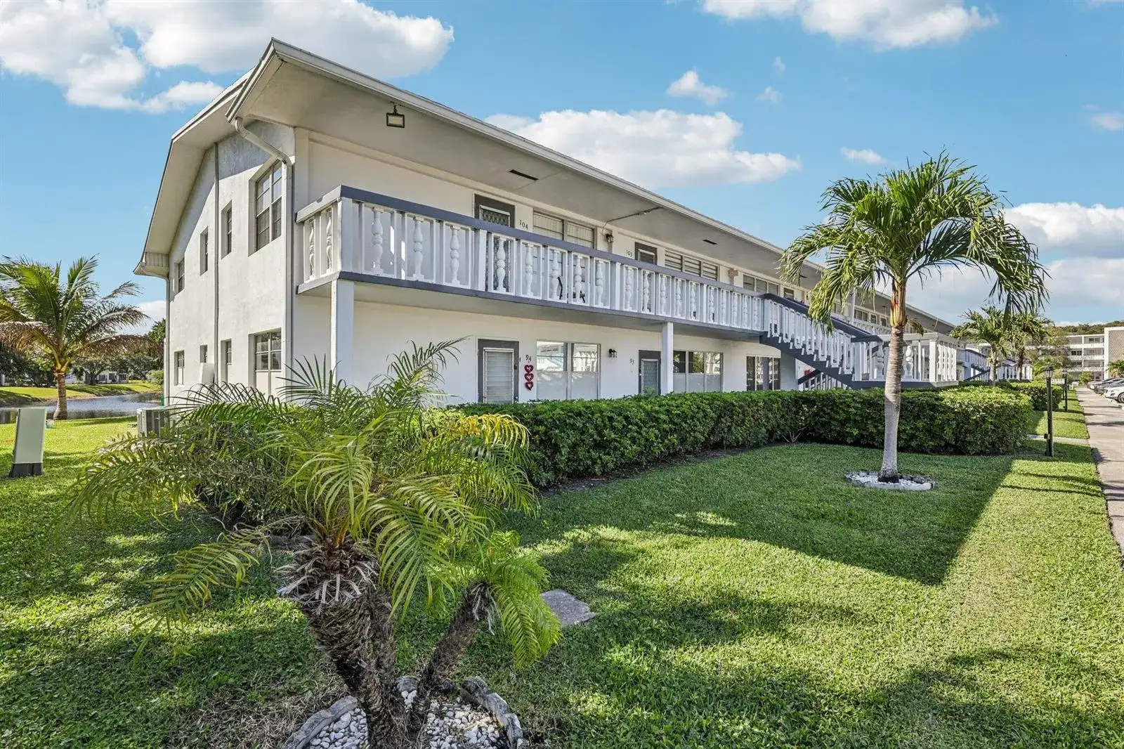 104 Oakridge # H, Deerfield Beach FL 33442 photo 3