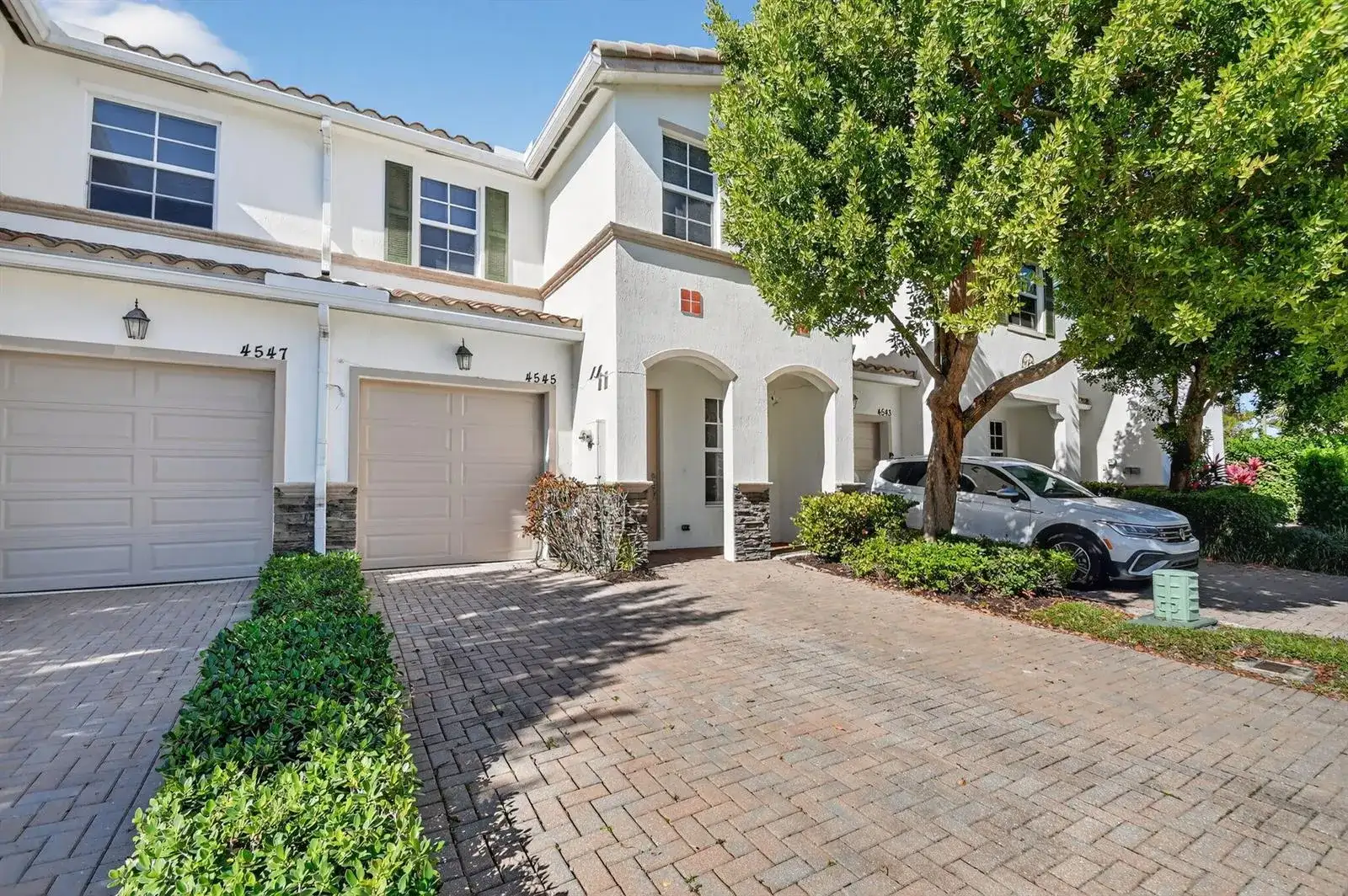 4545 Tara Cove Way, West Palm Beach FL 33417 photo 2