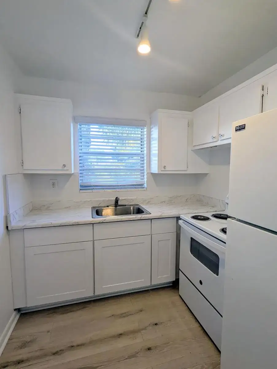 353 Sheffield O, West Palm Beach FL 33417 photo 3