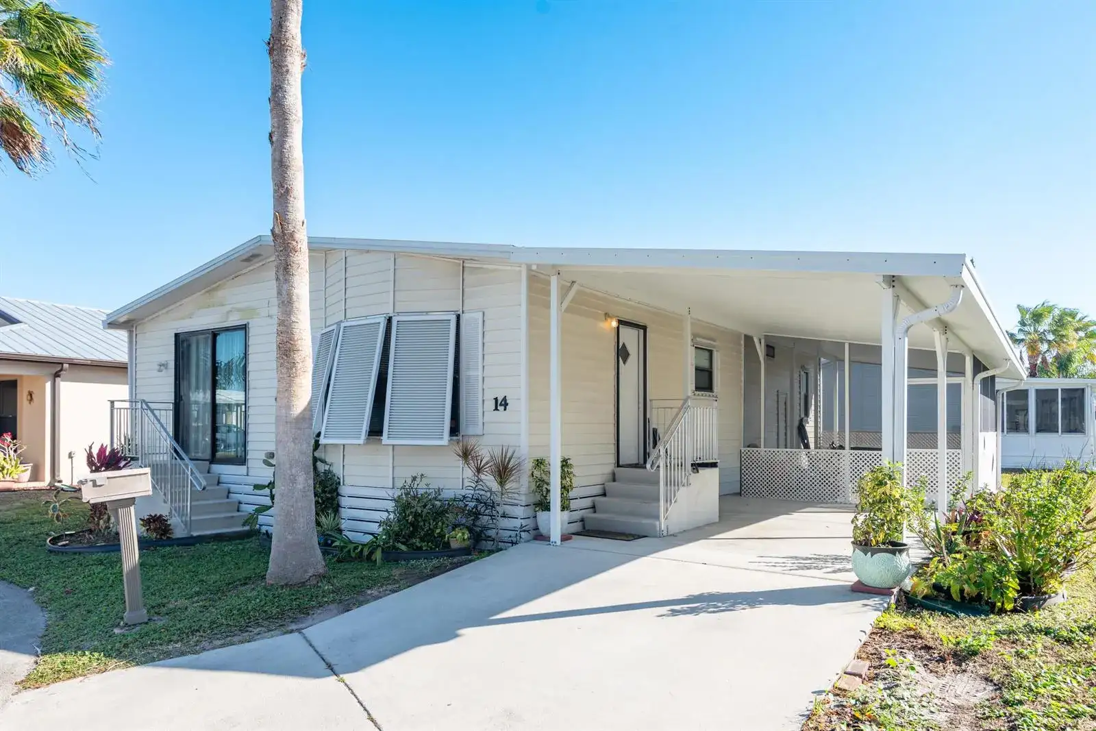 14 Jacaranda Lane, Port St. Lucie FL 34952 photo 2