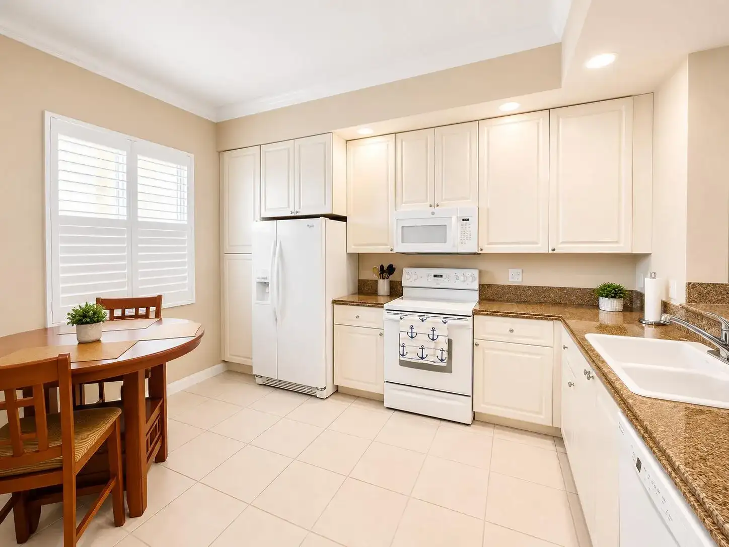 4 Harbour Isle Drive E # 4, Fort Pierce FL 34949 photo 2
