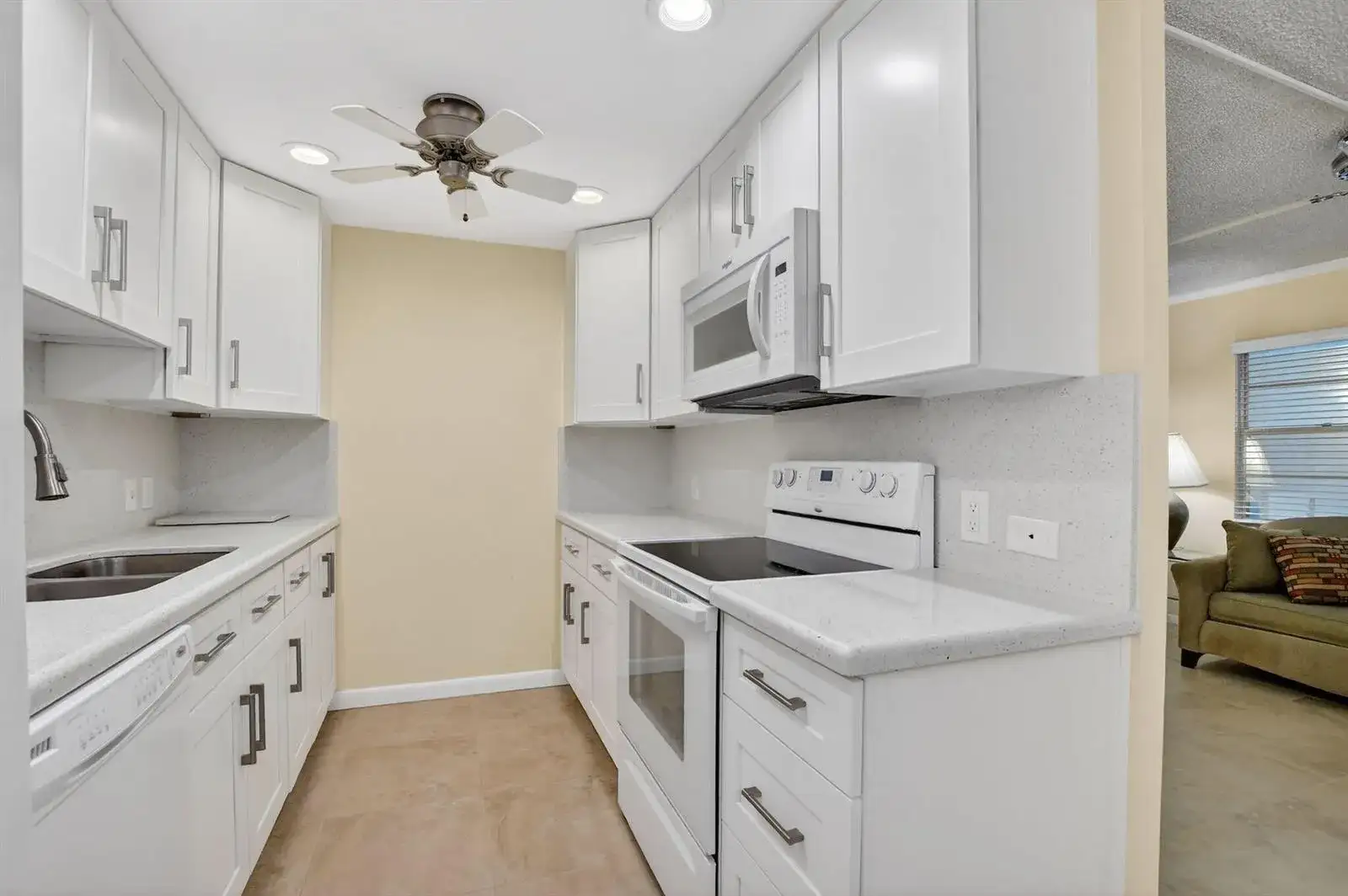 2070 Newport Q, Deerfield Beach FL 33442 photo 5