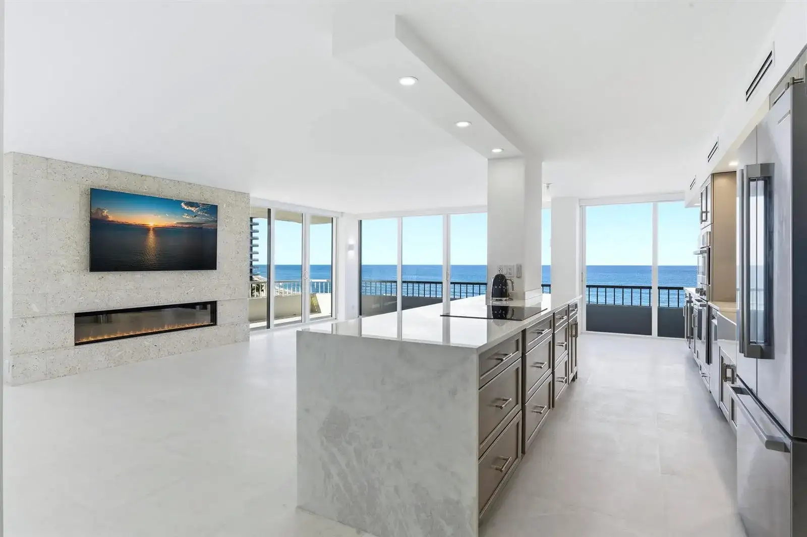 5510 N Ocean Drive # 7c, Singer Island FL 33404 photo 2