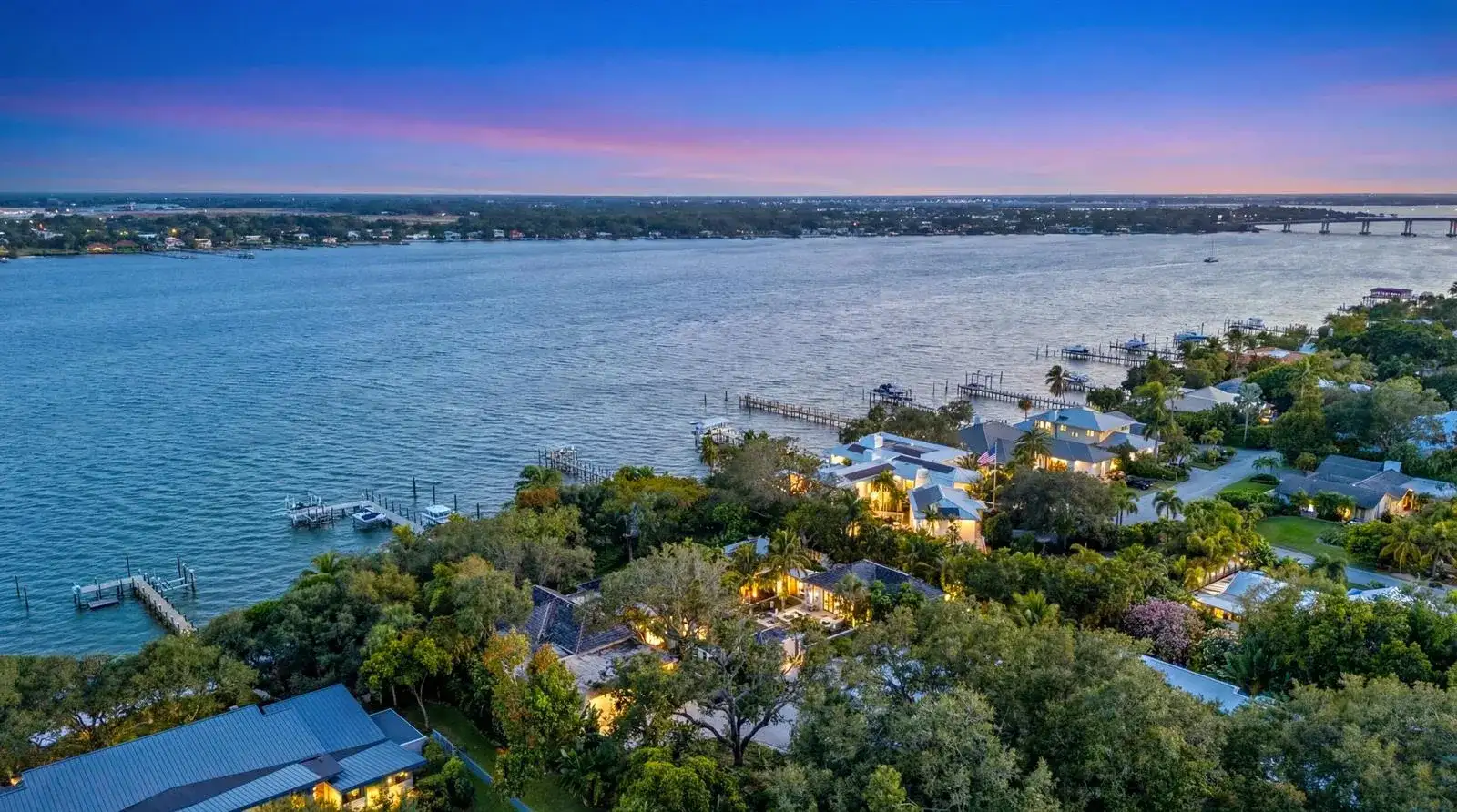 109 S River Road, Sewalls Point FL 34996 photo 2